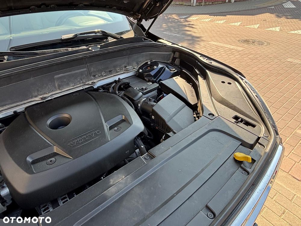Volvo XC 90 T6 AWD Momentum 7os - 19