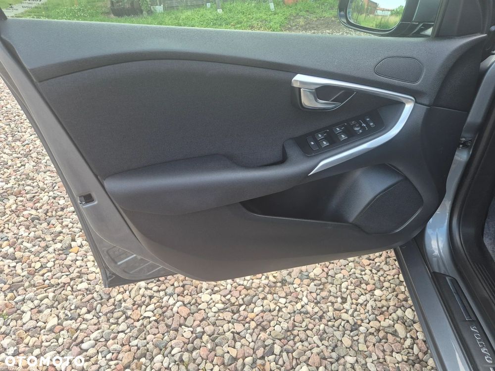 Volvo V40 D4 Summum - 20