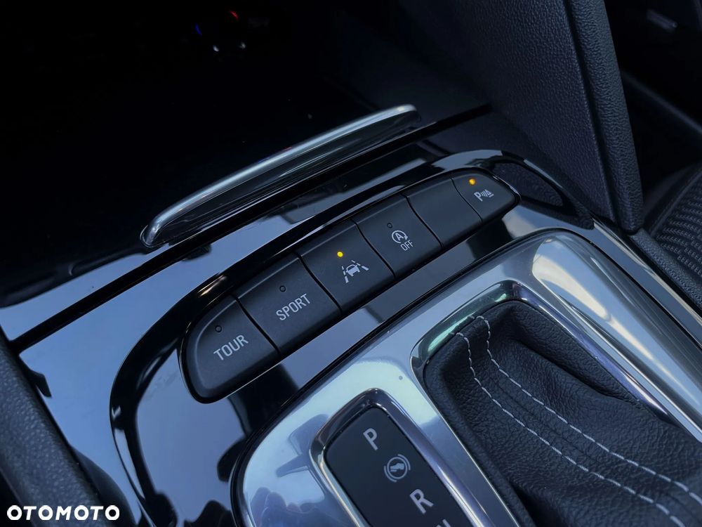 Opel Insignia 2.0 DI Turbo 4x4 - 36