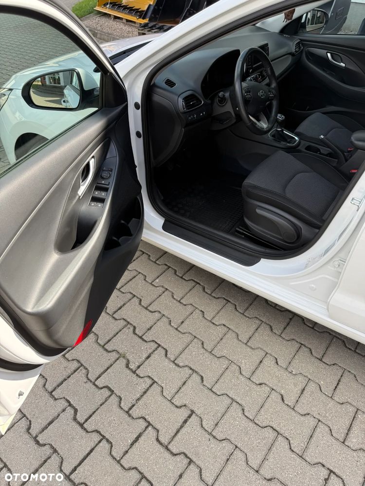 Hyundai i30 1.4 BlueDrive Classic - 9