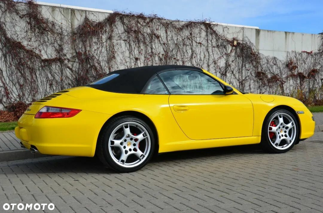 Porsche 911 - 4