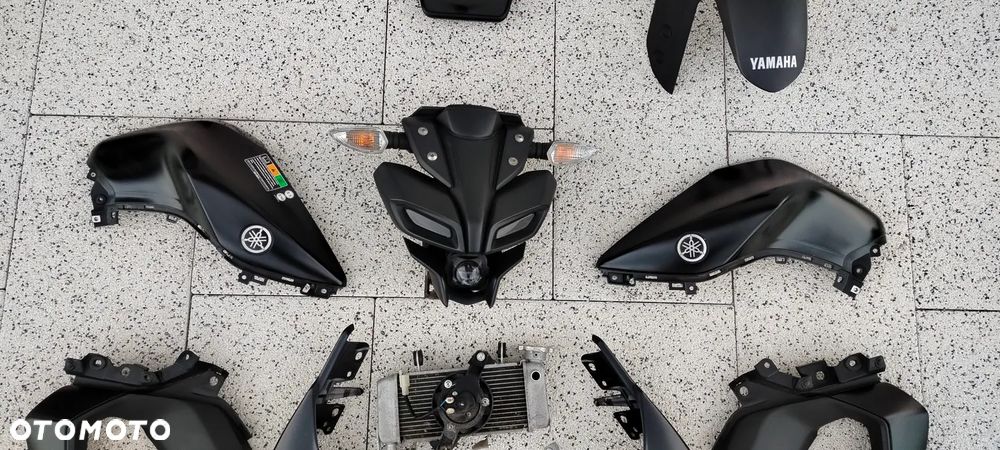 YAMAHA MT 125 MT125 2024 REFLEKTOR LAMPA CZASZA LICZNIK OWIEWKA CHŁODNICA ZEGARY LAMPA TYŁ - 11