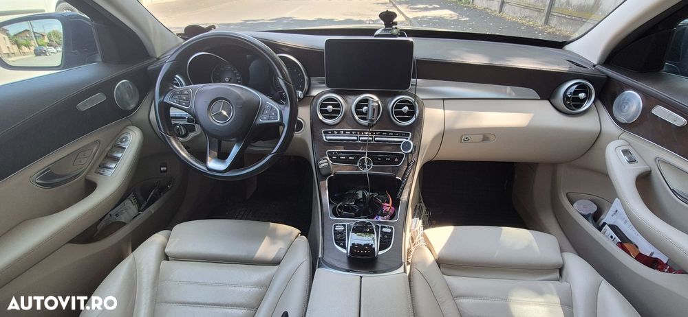 Mercedes-Benz C - 6