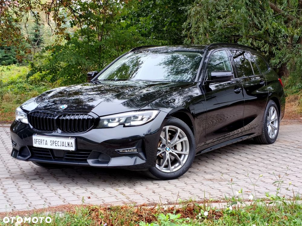 BMW Seria 3 330e Luxury Line sport - 29