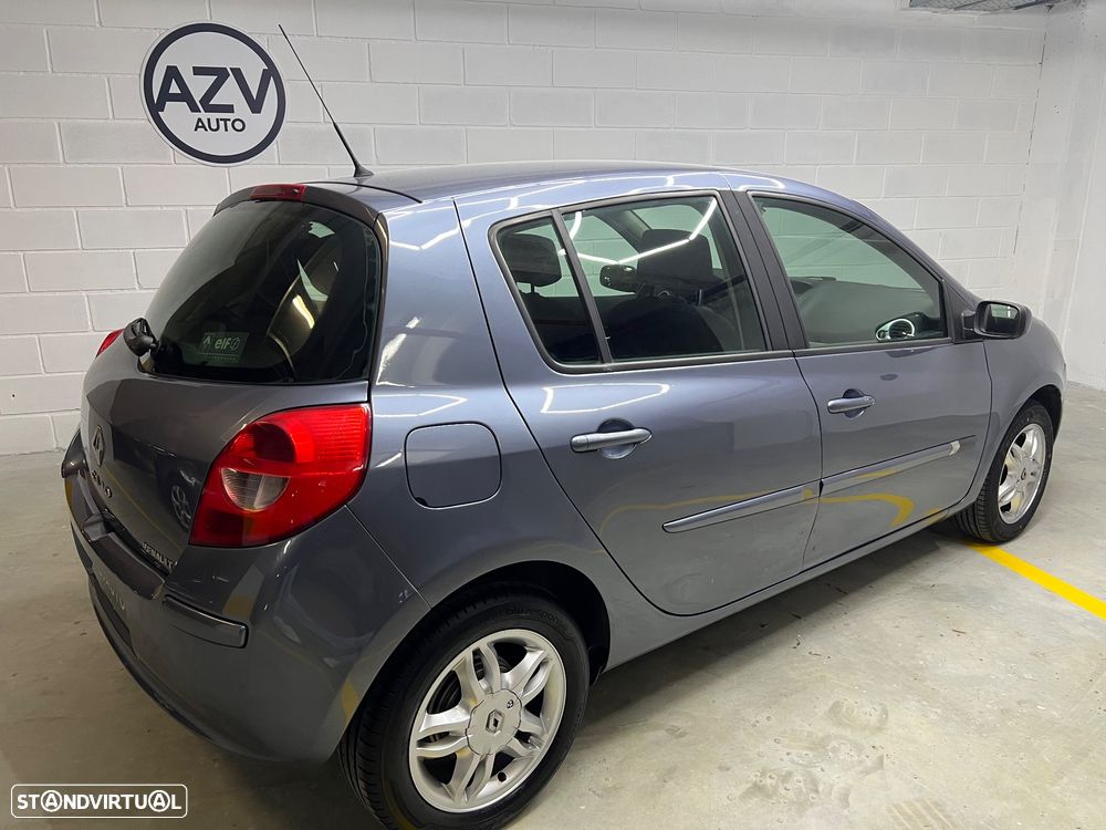 Renault Clio 1.5 dCi Dynamique - 4