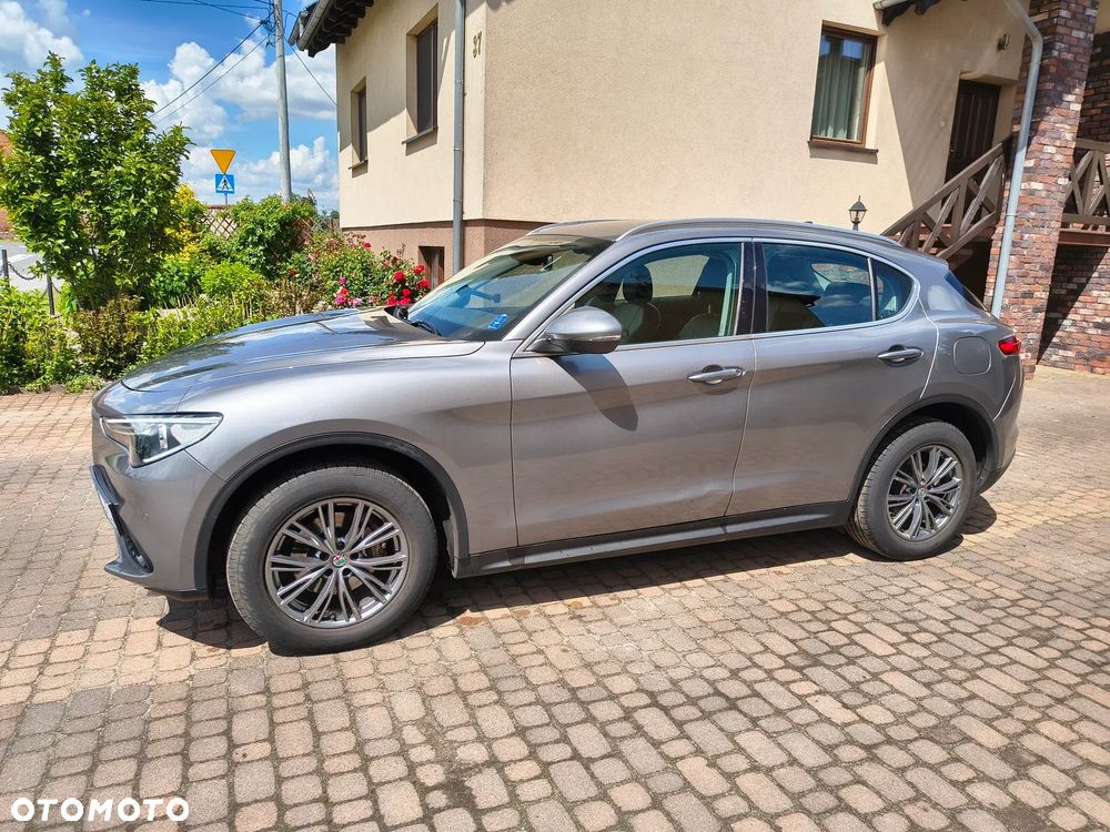 Alfa Romeo Stelvio - 6