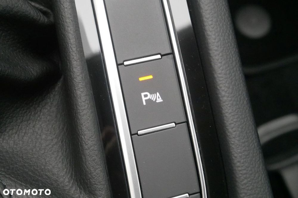 Volkswagen Arteon 2.0 TSI Elegance DSG - 19