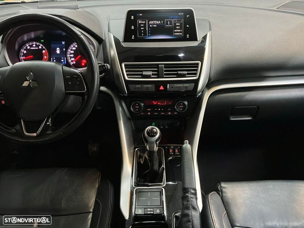 Mitsubishi Eclipse Cross 1.5 MIVEC - 13