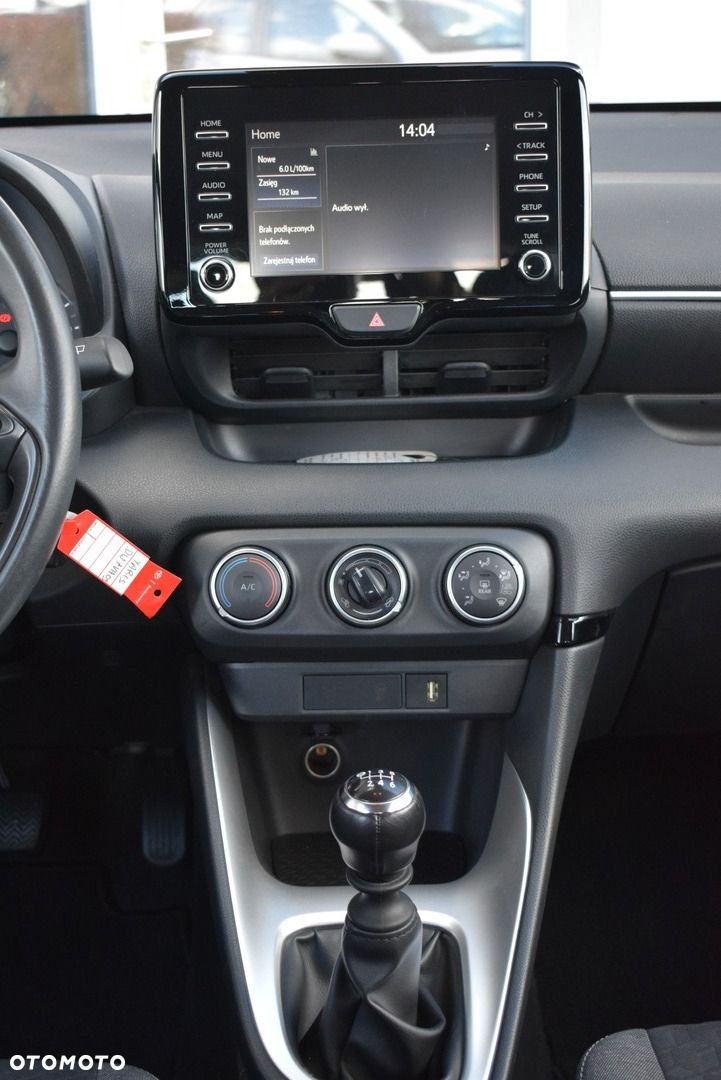 Toyota Yaris - 16
