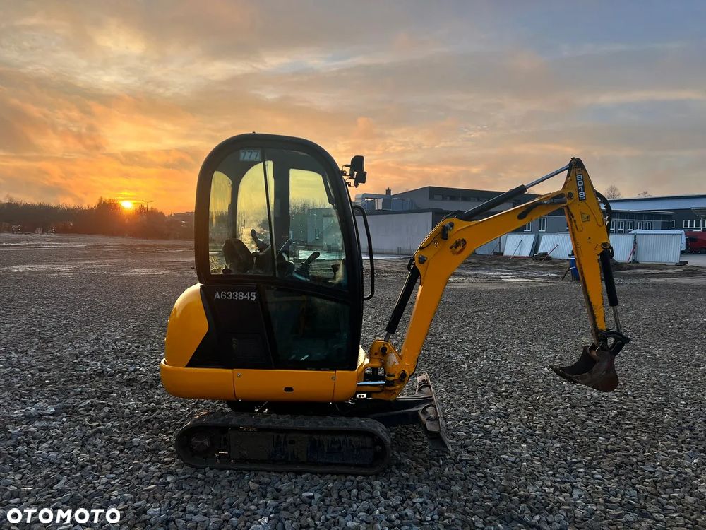 JCB 8018 - 6