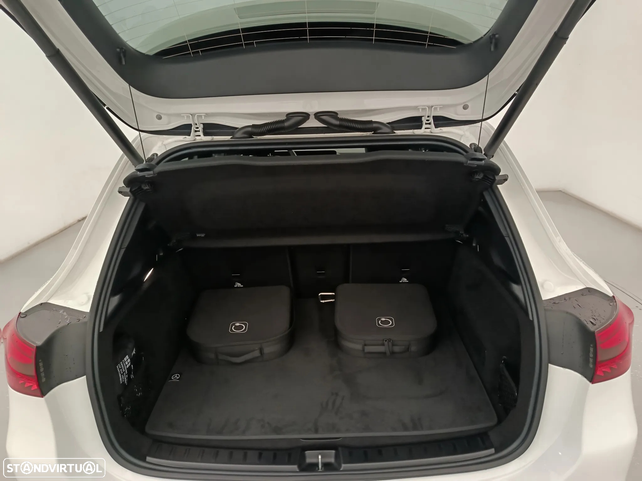 Mercedes-Benz EQA 250+ Progressive - 31
