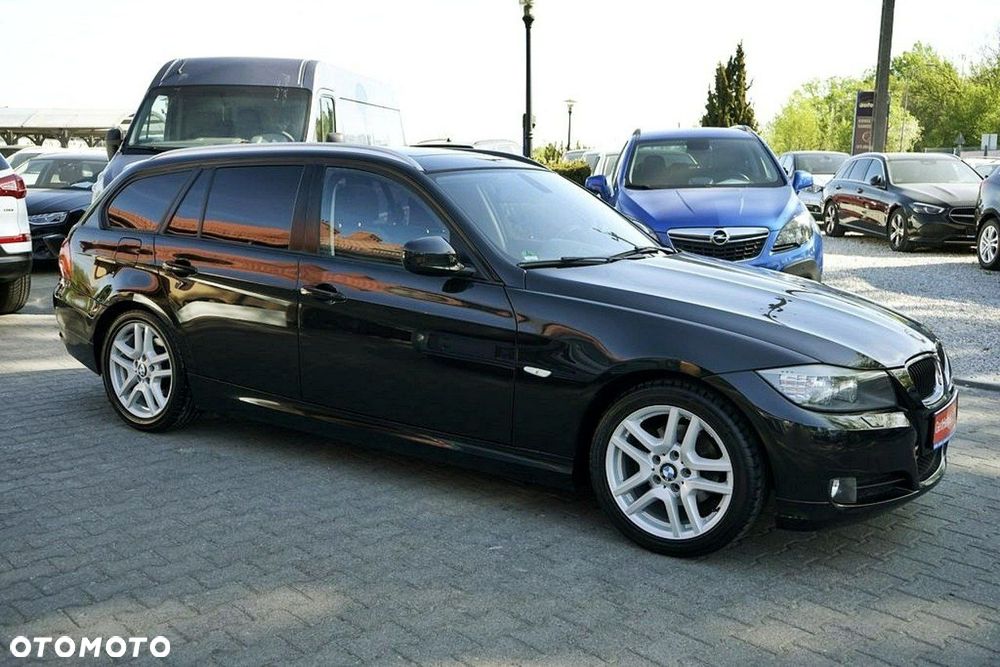 BMW Seria 3 318i - 12