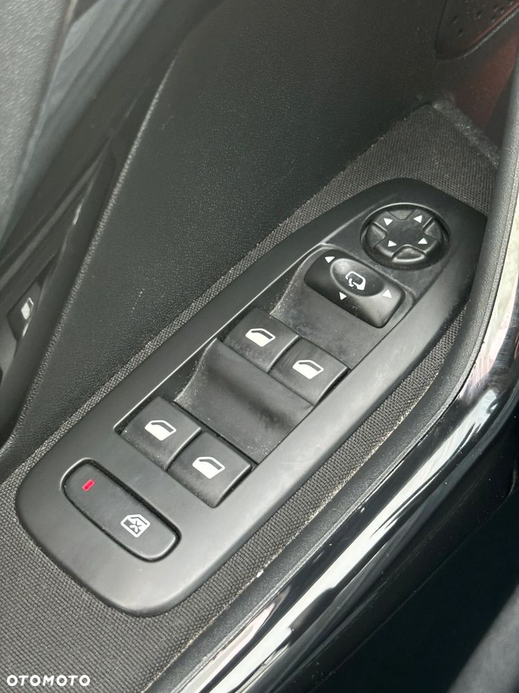 Peugeot 208 1.6 VTi Allure - 9