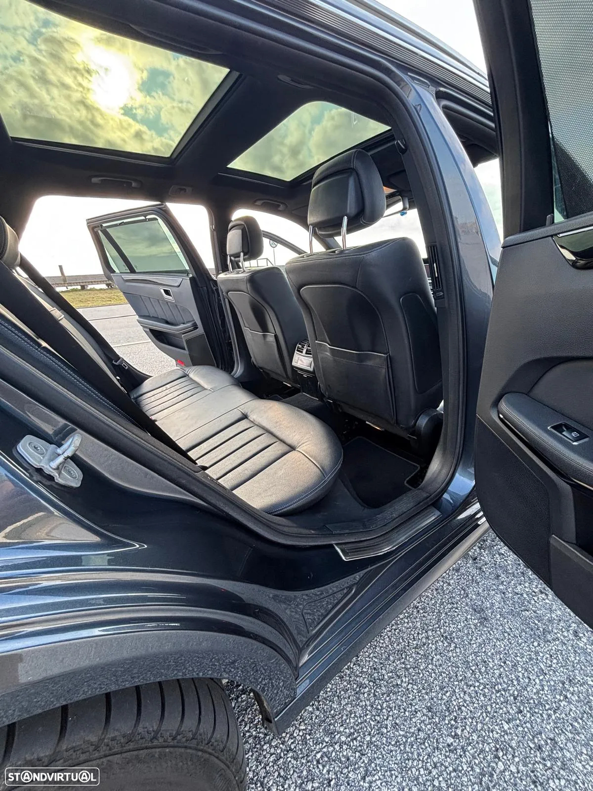 Mercedes-Benz E 300 Bluetec Hybrid Avantgarde - 22