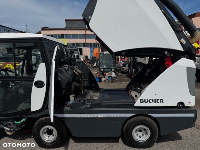 Inny BUCHER C202 - 7