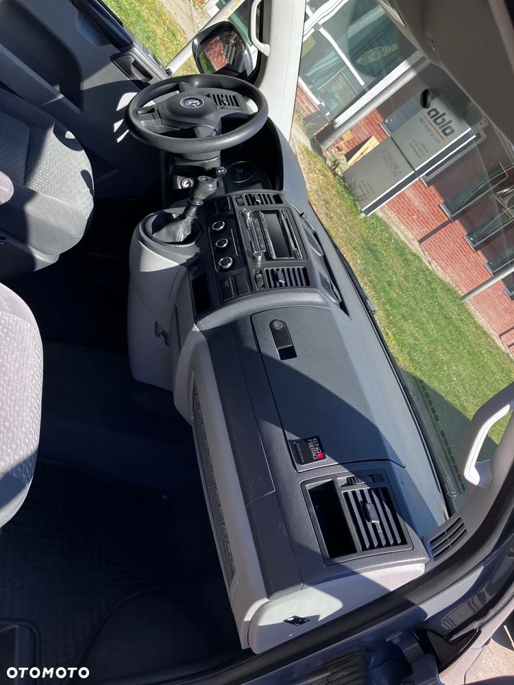 Volkswagen T5 - 11