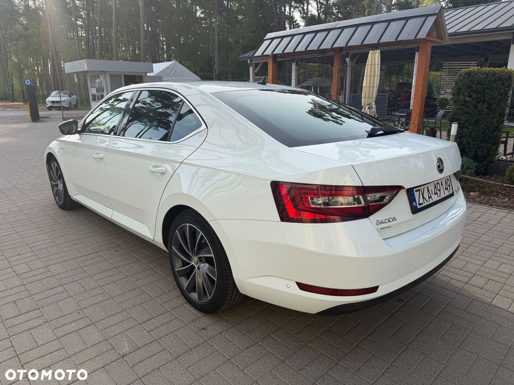 Skoda Superb 2.0 TDI L&K DSG - 4