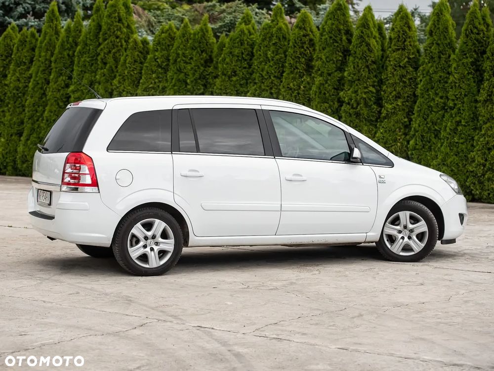 Opel Zafira - 18