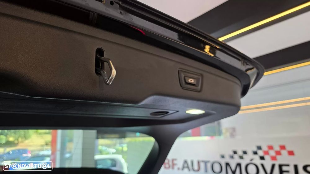 BMW 320 e Line Sport Auto - 25