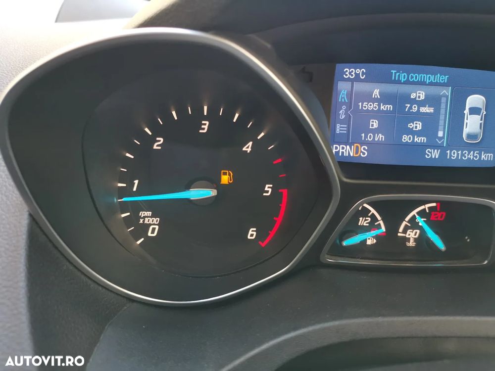 Ford Kuga 2.0 TDCi 4WD Powershift Titanium - 3