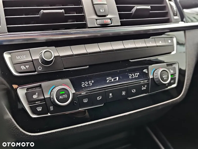 BMW Seria 1 120i GPF Advantage sport - 23