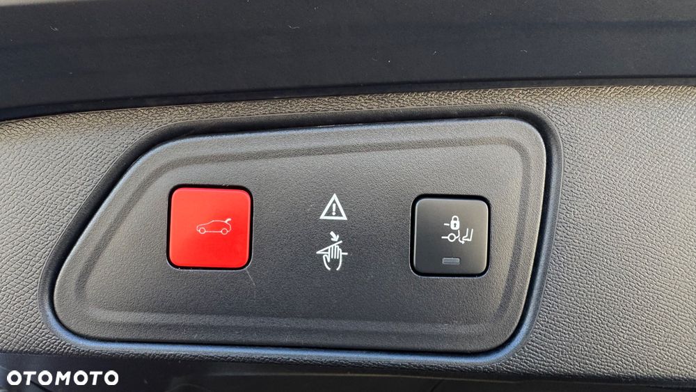 Peugeot 3008 2.0 BlueHDi GT S&S EAT8 - 40