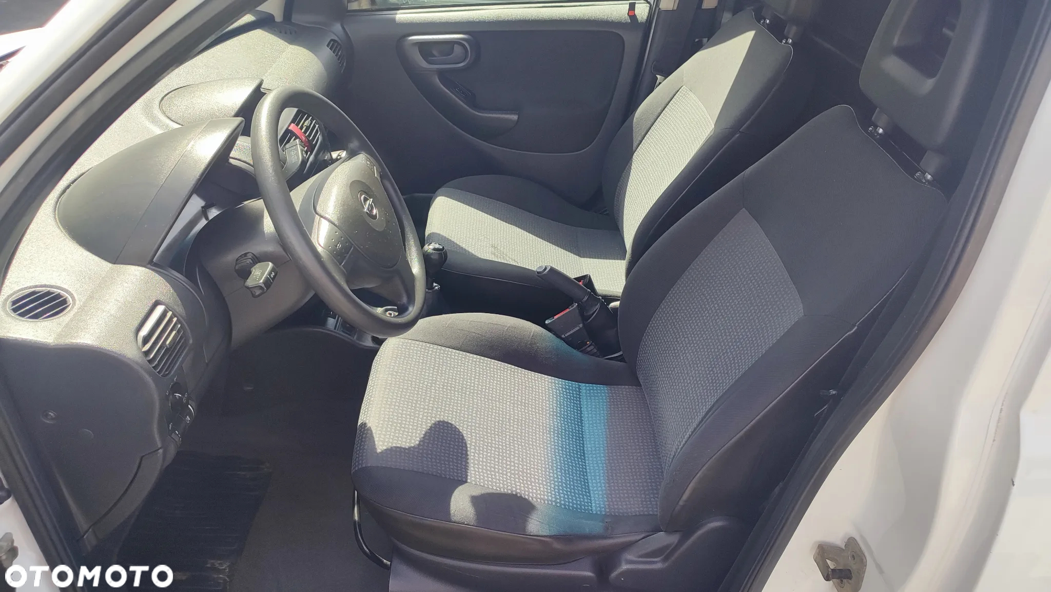 Opel Combo - 11