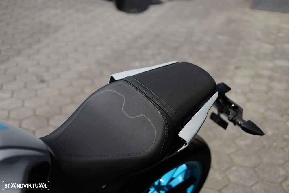 Yamaha MT-125 Ice Storm Pack Sport - 9