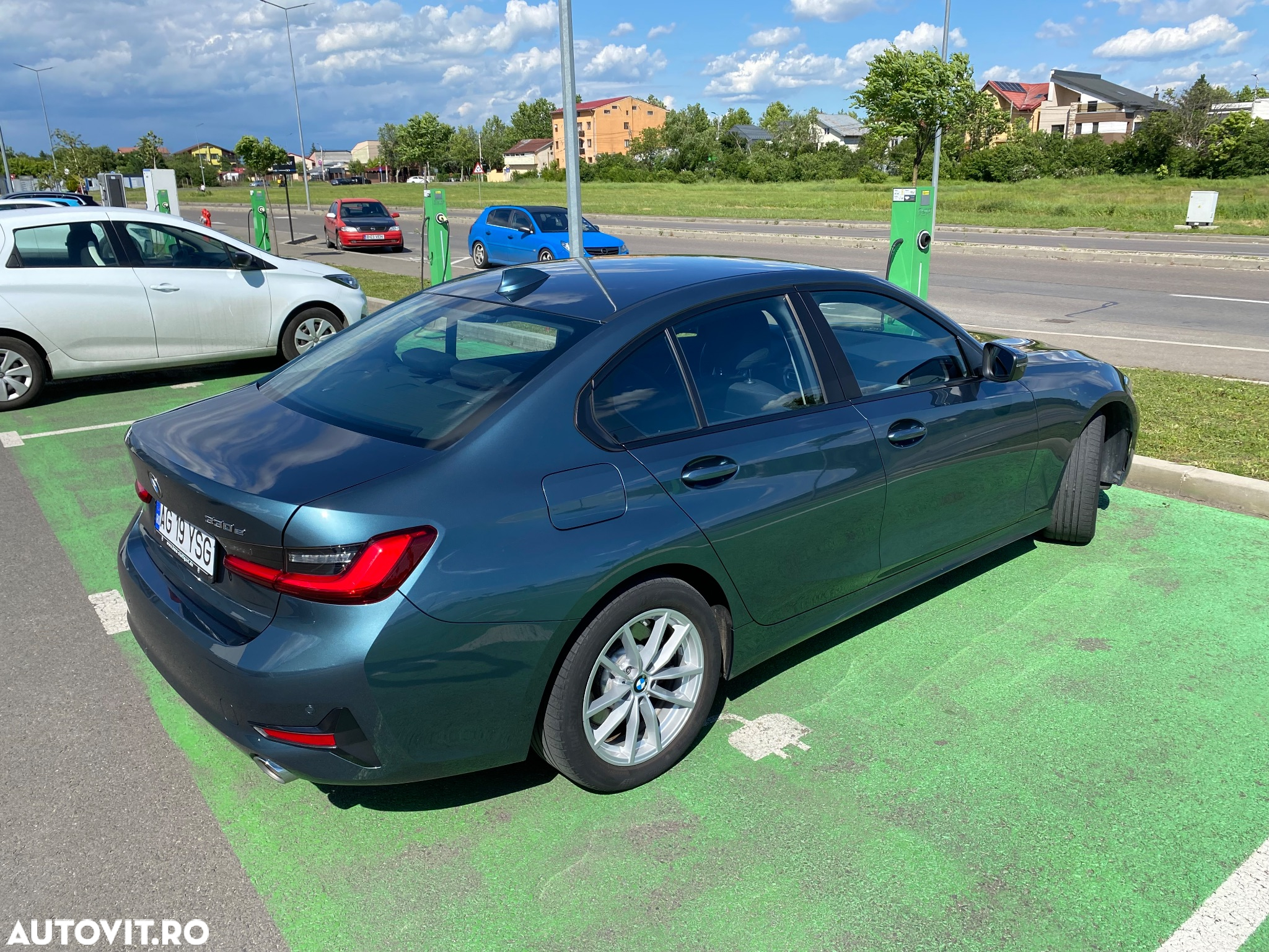 BMW Seria 3 330e Aut. Advantage - 4