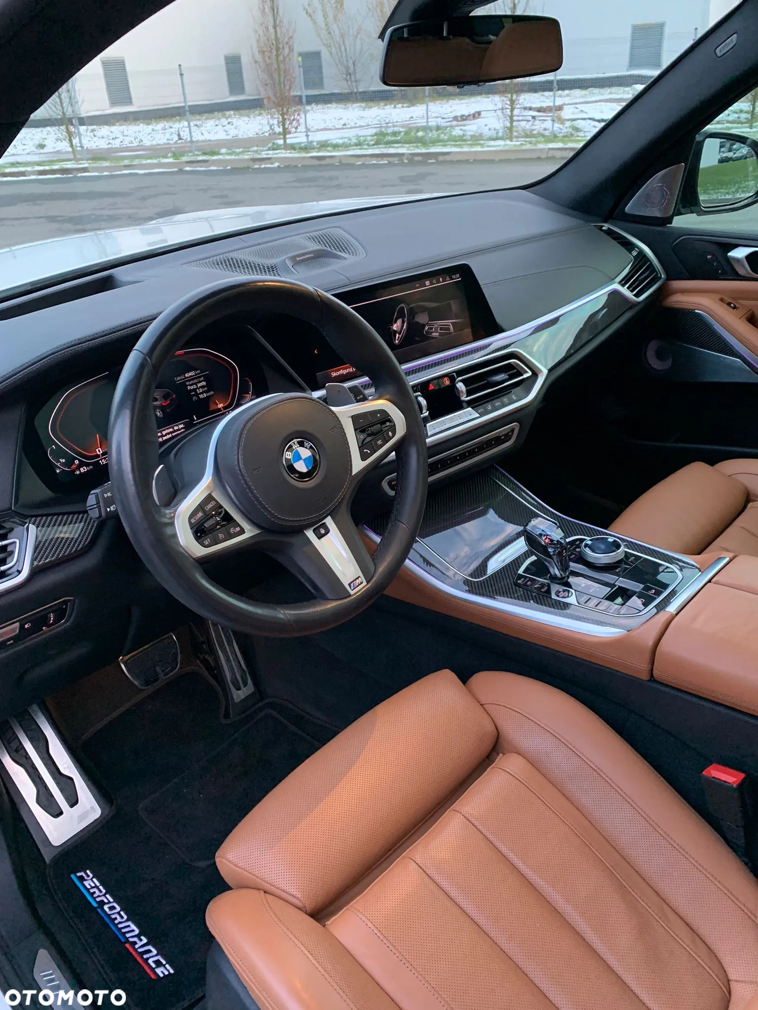 BMW X5 M M50i - 24