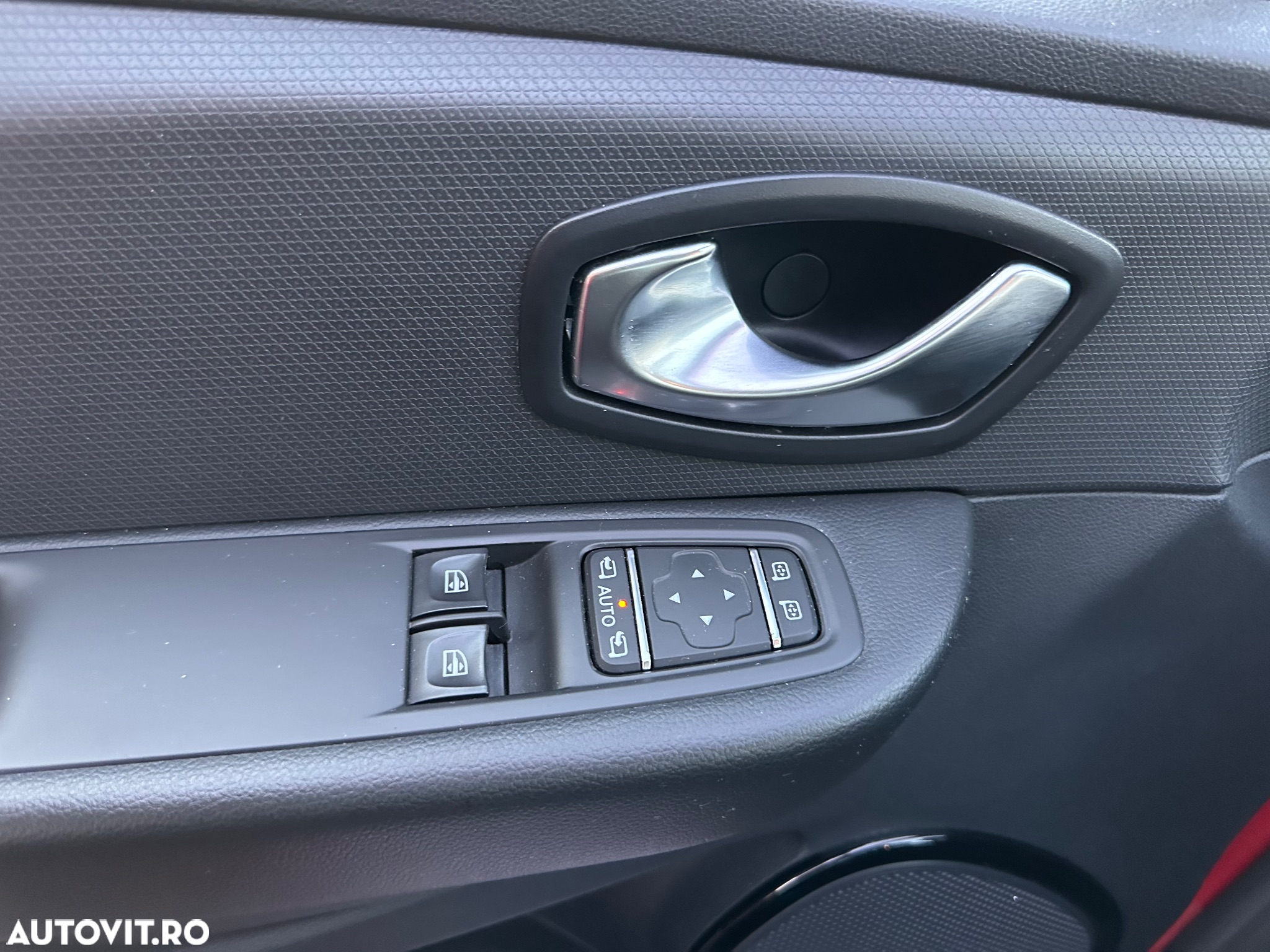 Renault Clio (Energy) TCe 90 Start & Stop LIMITED - 15