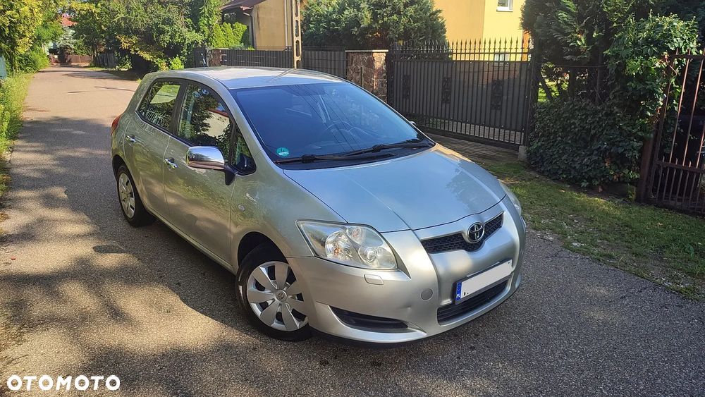 Toyota Auris 1.4 VVT-i Team - 9