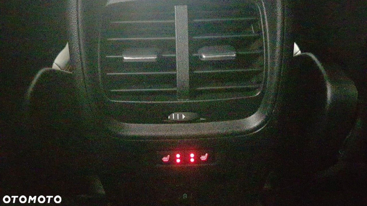 Ford Kuga - 22