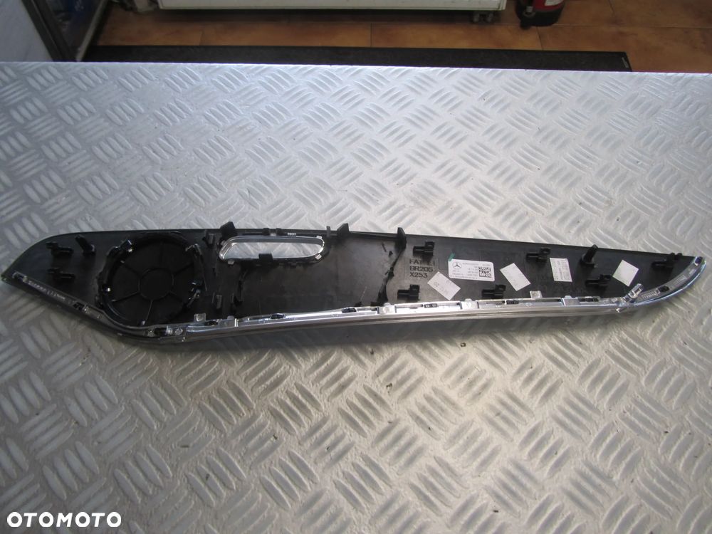 listwa 2537203700 - 4