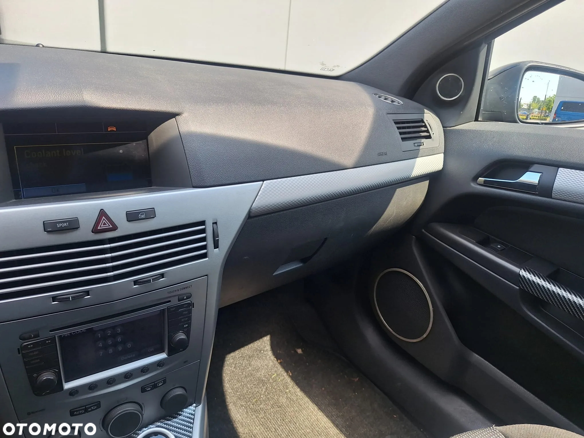 Opel Astra GTC 2.0 Turbo Sport - 26