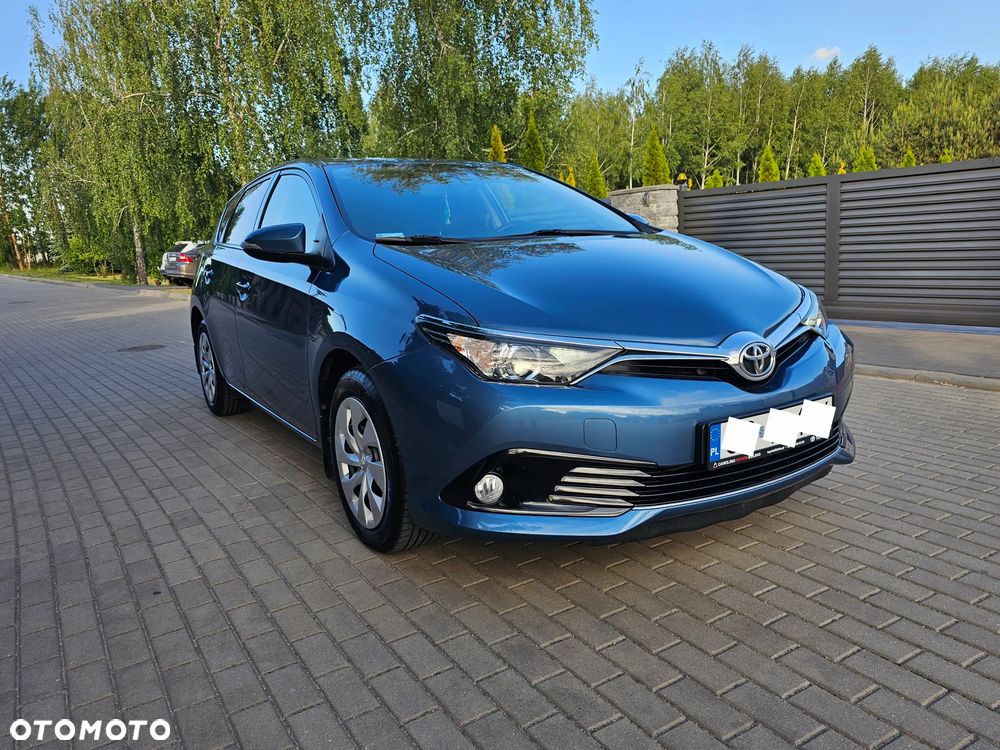 Toyota Auris 1.6 Premium - 19