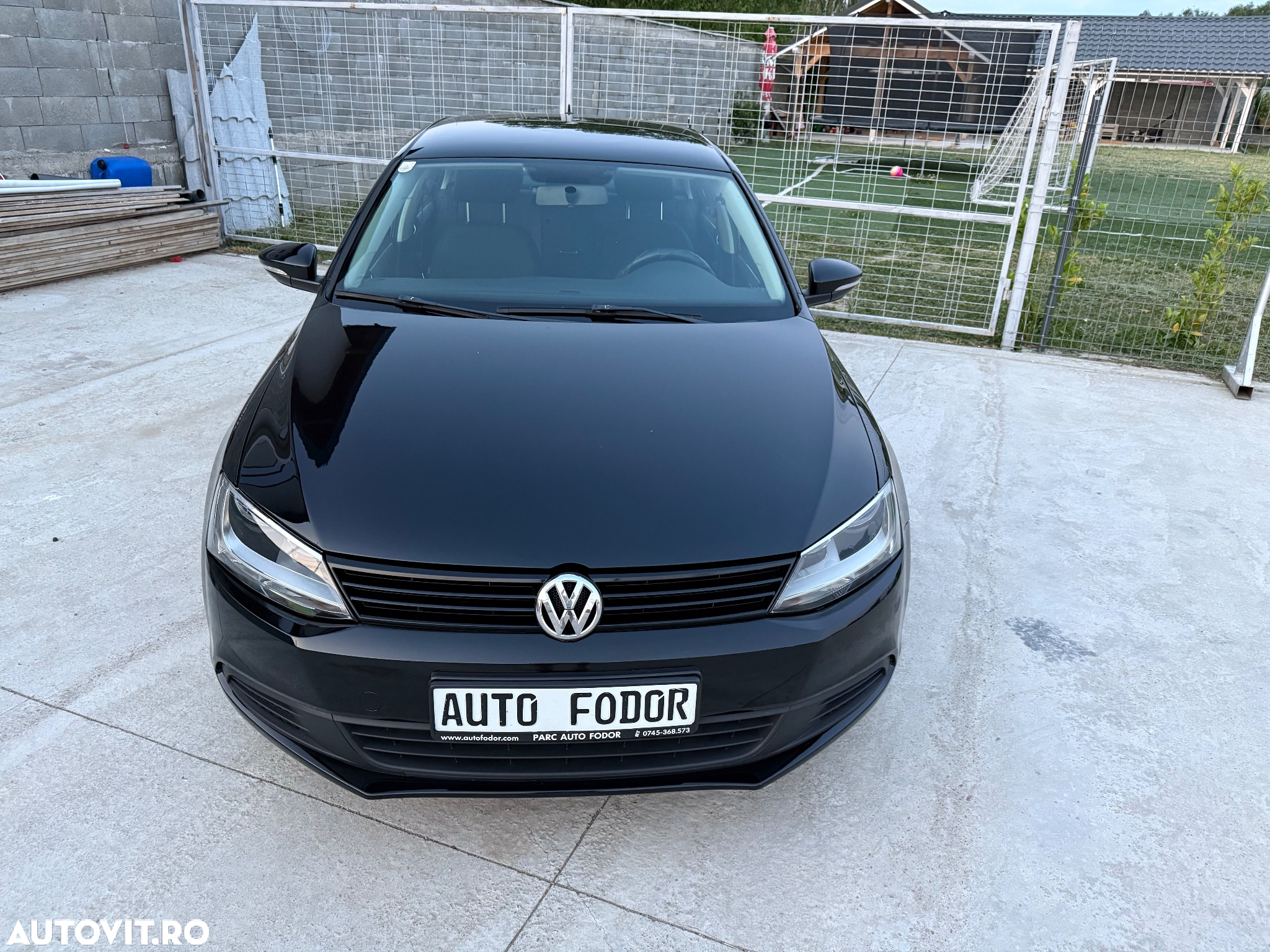 Volkswagen Jetta 1.6 TDI Blue Motion Technology Comfortline - 18