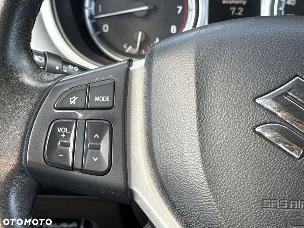 Suzuki Vitara 1.6 Comfort 4WD - 16