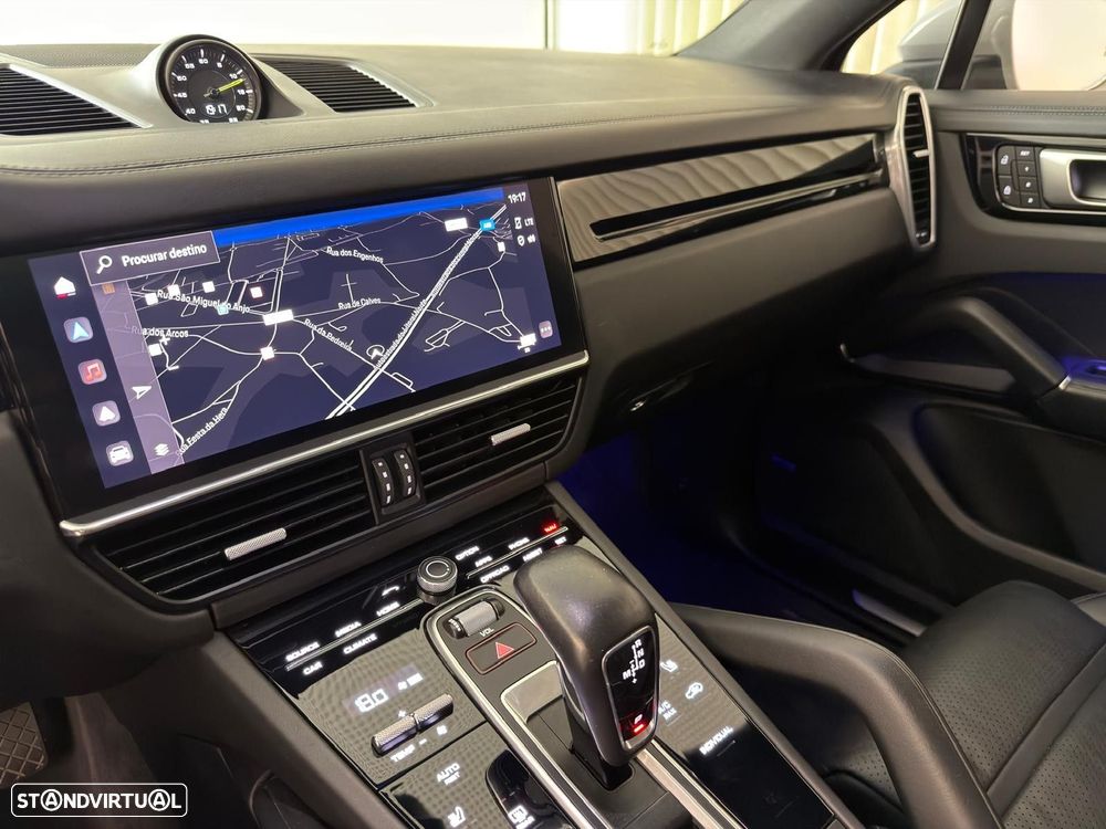 Porsche Cayenne Coupé E-Hybrid - 24