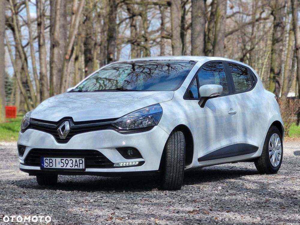 Renault Clio - 10