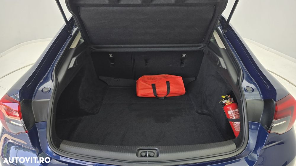 Opel Insignia - 25