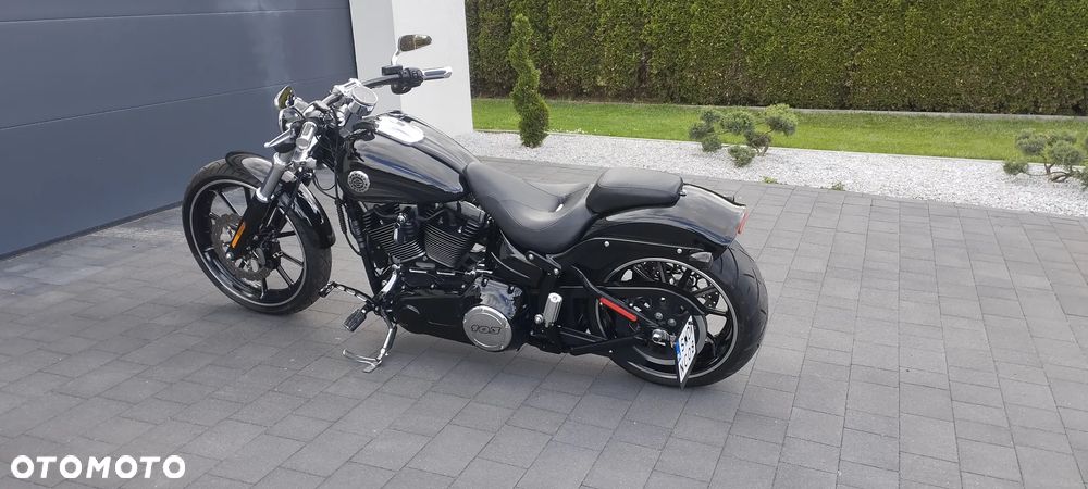 Harley-Davidson FXSB Breakout - 20