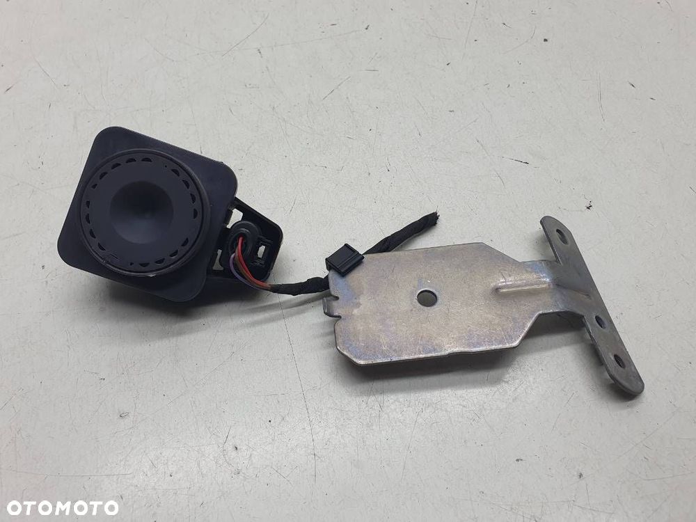 SYRENA ALARMU UCHWYT SKODA OCTAVIA IV 5Q0951605B 5G0951227B