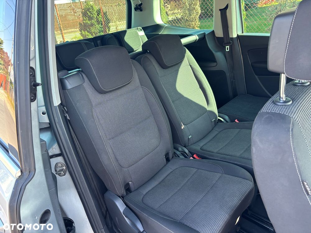 Volkswagen Sharan - 27