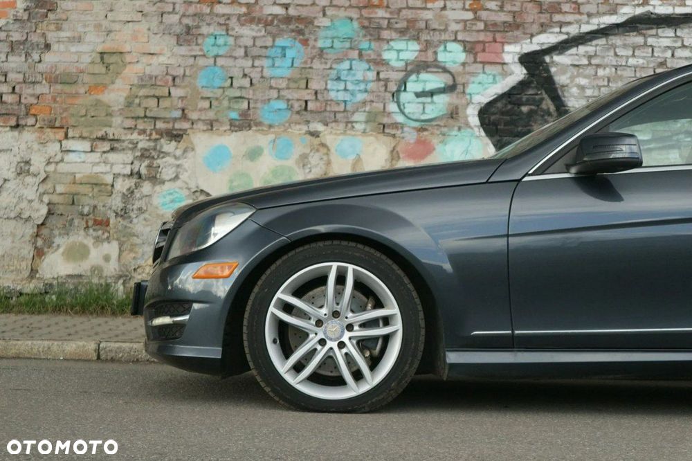 Mercedes-Benz Klasa C 350 BlueEff 4-Matic Avantgarde - 1