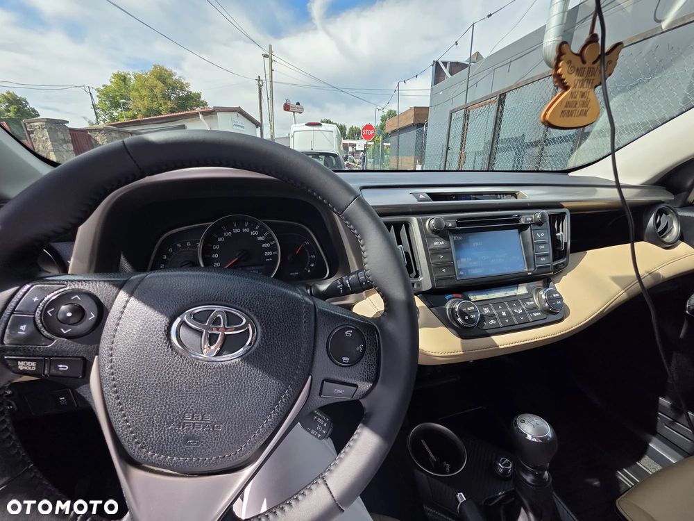 Toyota RAV4 2.0 D-4D 4x4 Executive - 1