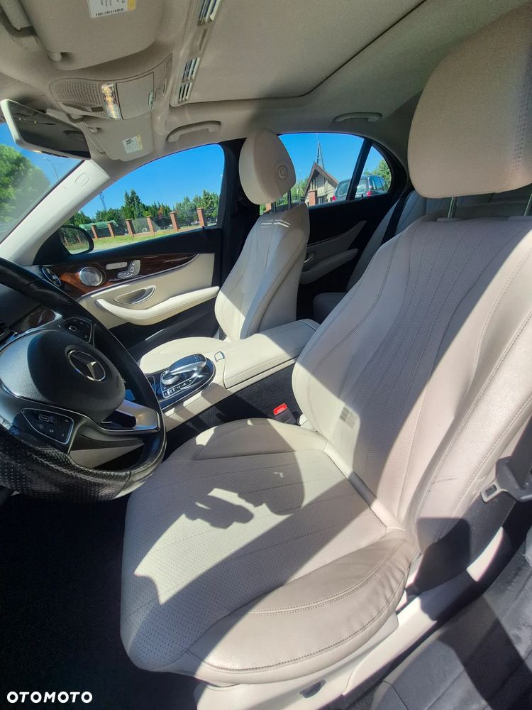 Mercedes-Benz Klasa E 400 4-Matic Avantgarde - 11