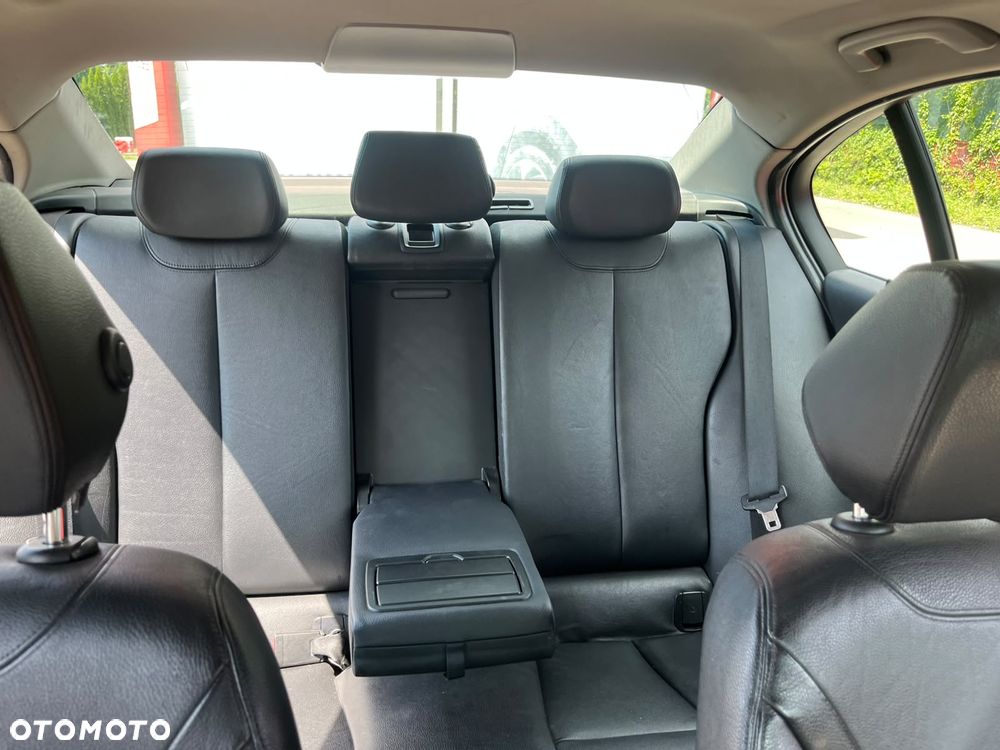 BMW Seria 3 - 17