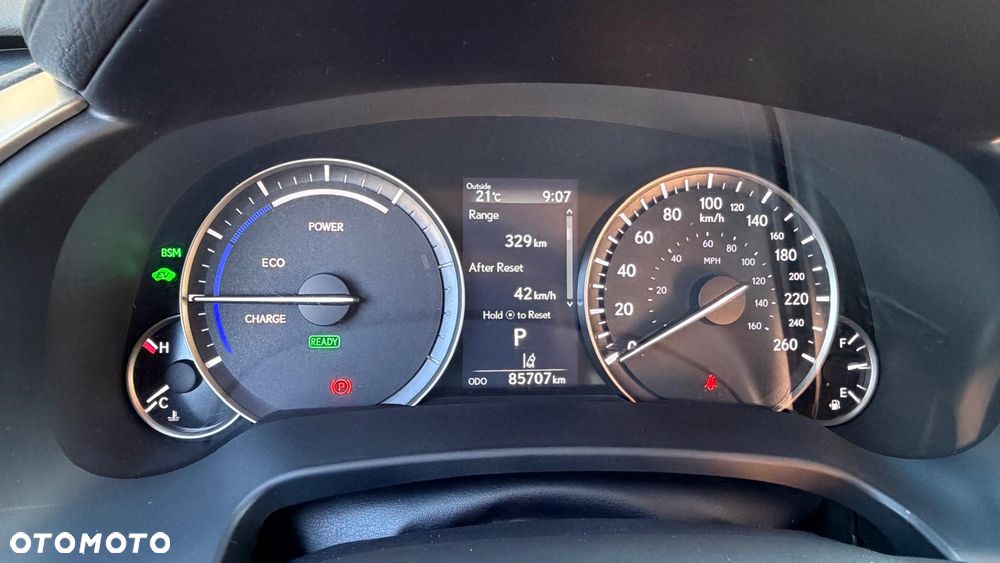 Lexus RX 450h Business Edition - 12