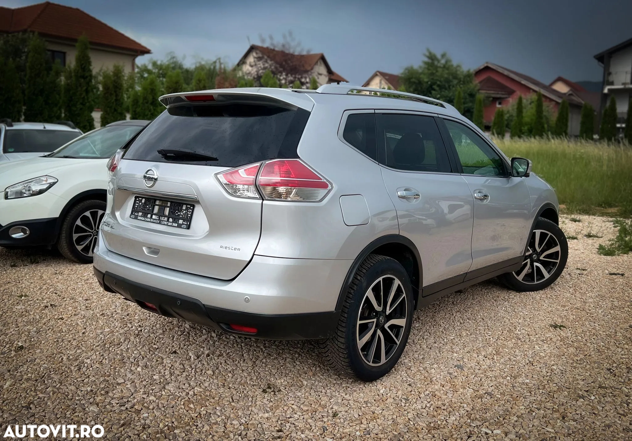 Nissan X-Trail 1.6L dCI Start/Stop XTRONIC Tekna - 4